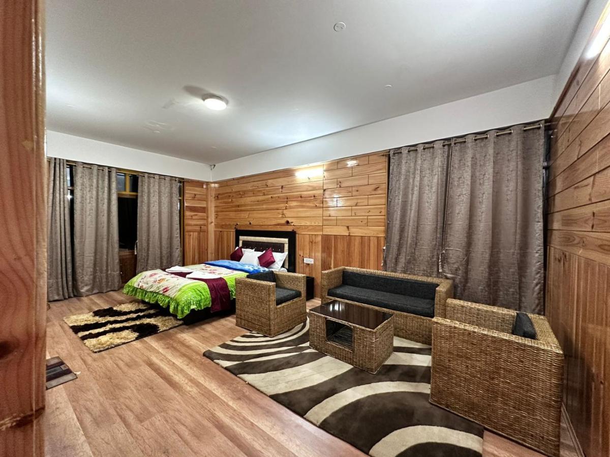 Hotel Tashi Ga Tsel 타왕 외부 사진